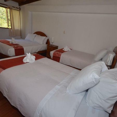 Munay Punku Ollantaytambo Buitenkant foto