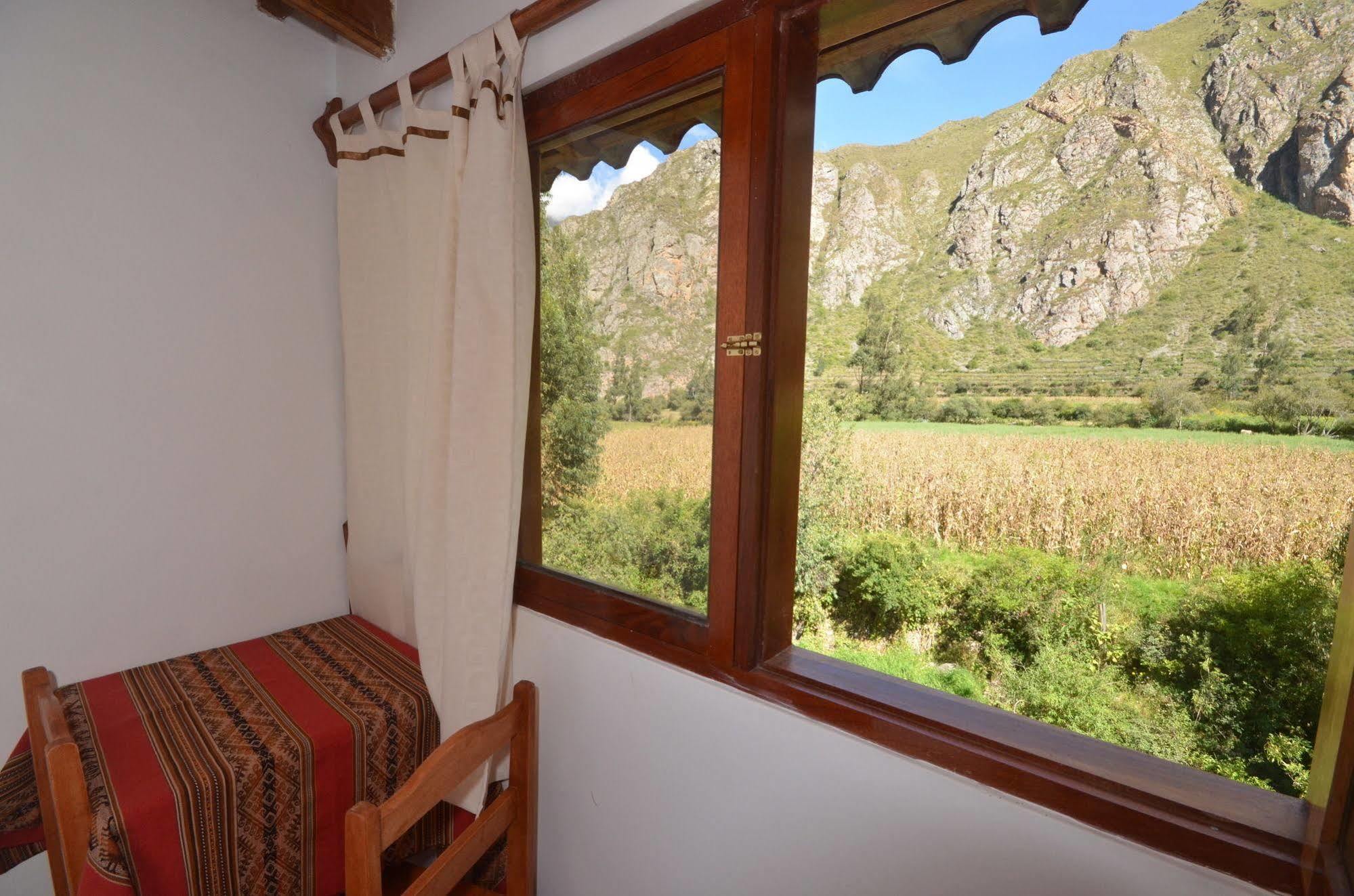 Munay Punku Ollantaytambo Buitenkant foto