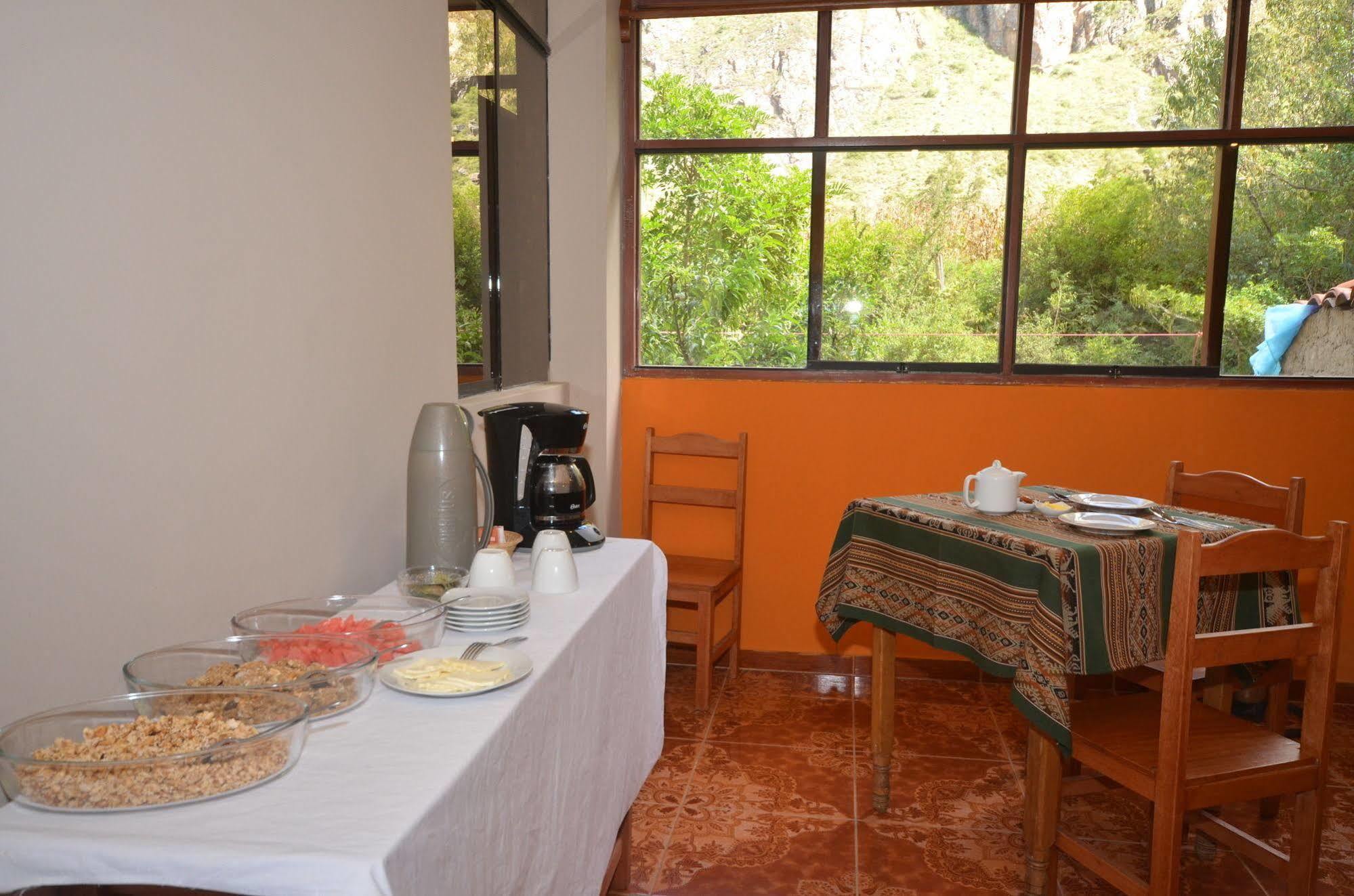 Munay Punku Ollantaytambo Buitenkant foto